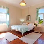 Stunning Boulders Beach House - Simonstown, Cape