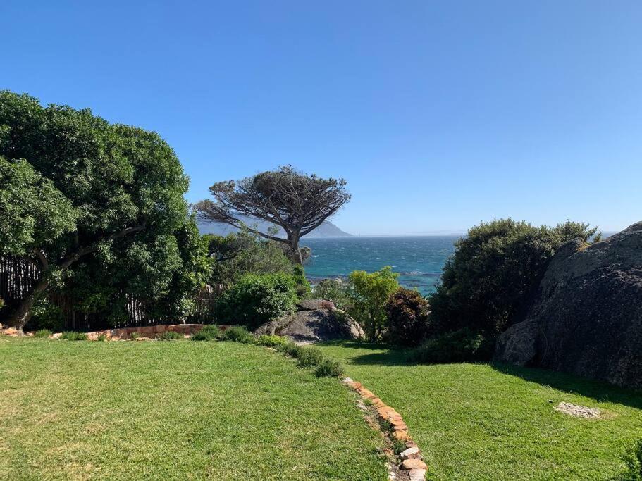 Stunning Boulders House - Simonstown, Cape Holiday home Cape Town