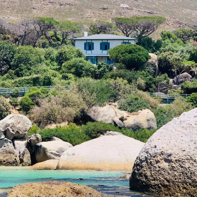 Stunning Boulders House - Simonstown, Cape Holiday home *